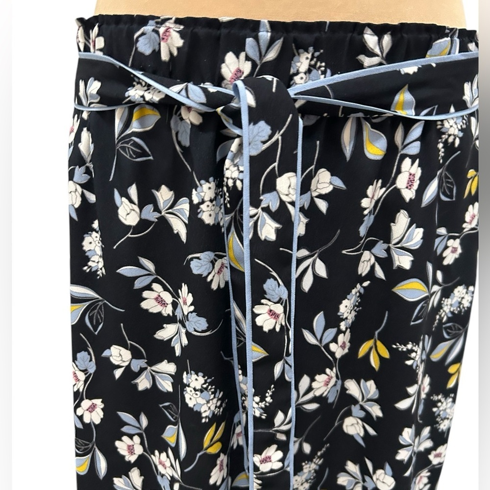 Loft Floral Mini Skirt Large Navy & White  Elastic Waist Pockets Tie Belt Detail - Picture 4 of 10
